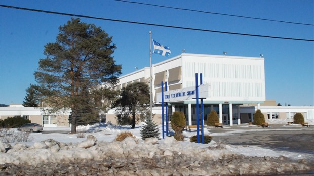 Alerte à la bombe à l'École secondaire de Cabano