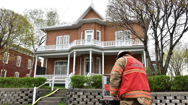 Intervention incendie sur la rue du Domaine à Rivière-du-Loup