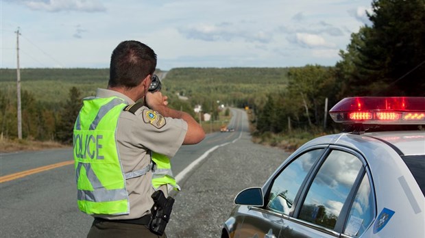 Longs congés des fêtes nationales: présence policière accrue