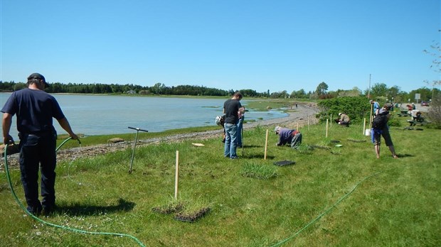 Mission accomplie le long des berges à Notre-Dame-du-Portage