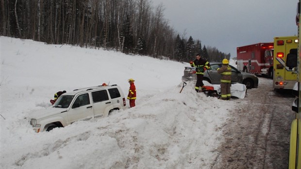 Un accident fait quatre blessés mineurs sur la 185