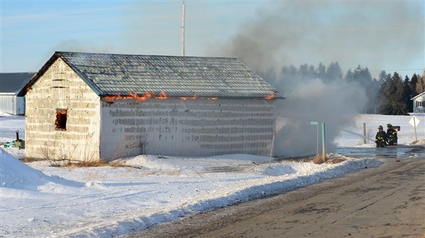 Incendie dans un garage à Saint-Arsène