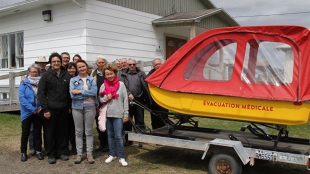 Un traineau d'évacuation médicale pour l'Île Verte