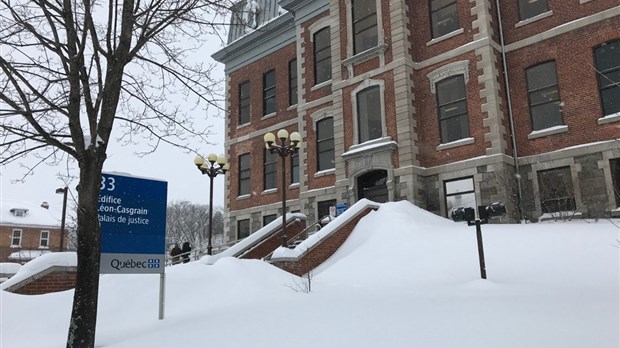 Vol qualifié à Rivière-du-Loup : l'enquête sur remise en liberté est reportée