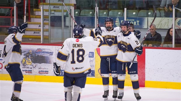 Une victoire à domicile pour les Albatros du Collège Notre-Dame