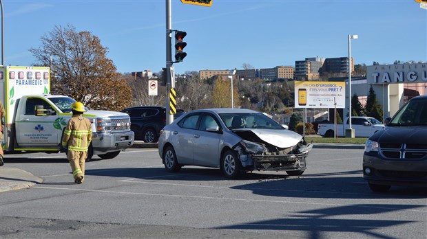 Collision latérale à Rivière-du-Loup