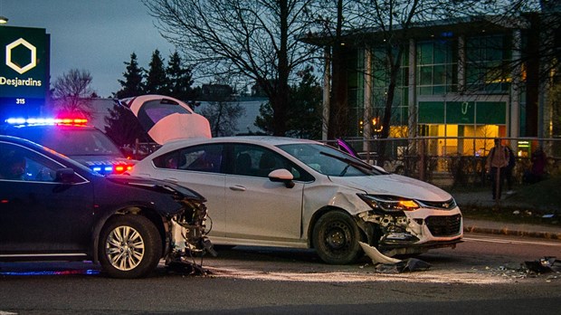 Collision entre deux voitures à Rivière-du-Loup 