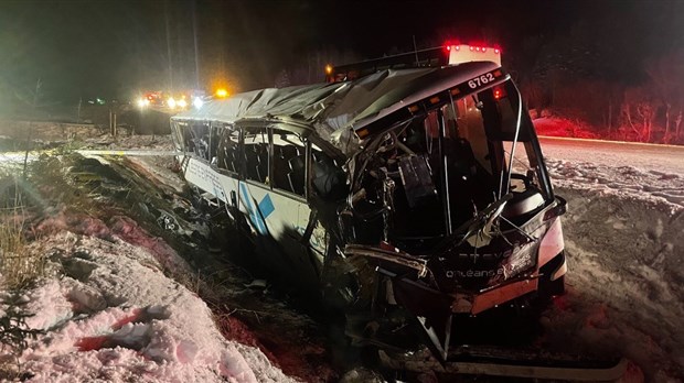 Un accident d’autocar fait deux morts près de Saint-Simon-de-Rimouski