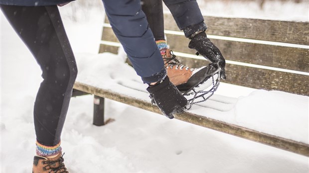 Astuces pour prévenir les chutes sur la glace