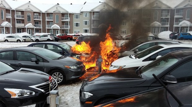 Feu de véhicules à Rivière-du-Loup