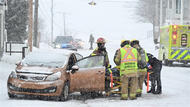 Collision dans la côte St-Jacques à Rivière-du-Loup