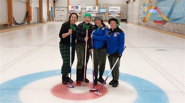 Un tournoi de curling féminin réussi pour Rivière-du-Loup