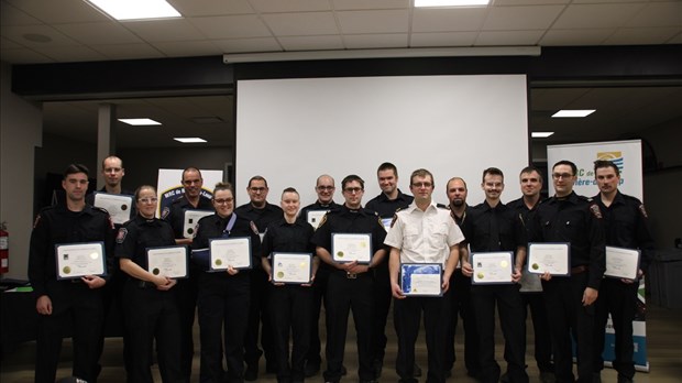 Une trentaine de pompiers de la MRC de Rivière-du-Loup reçoivent leurs diplômes