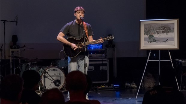 Félix Arseneault remporte la finale locale de Cégeps en spectacle