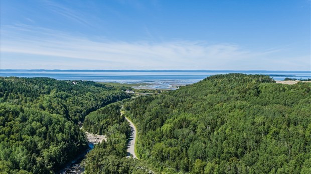 Autoroute 20 : un regroupement citoyen exige des réponses du ministre de l’Environnement 