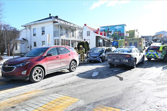 Accident sur la rue Lafontaine à Rivière-du-Loup