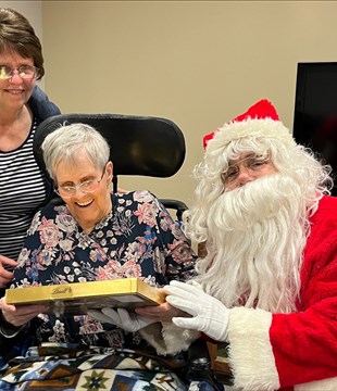 Des cadeaux de Noël pour des personnes aînées de Rivière-du-Loup 