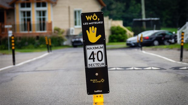 «Wô, les moteurs!» sur la rue des Plateaux à Rivière-du-Loup 