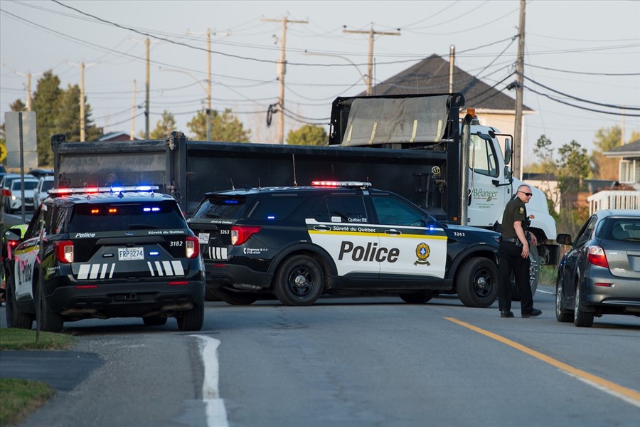 Collision entre une moto et un poids lourd à Rivière-du-Loup