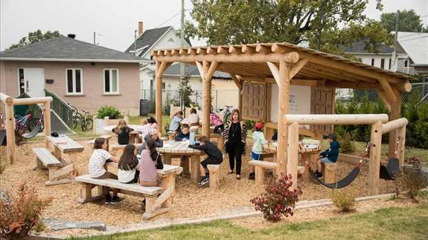 Apprendre en plein air à l’école internationale Saint-François-Xavier