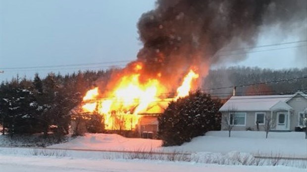 Une personne retrouvée sans vie dans un incendie à Pohénégamook