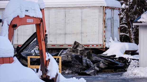 Un petit garage est la proie des flammes à Saint-Modeste 