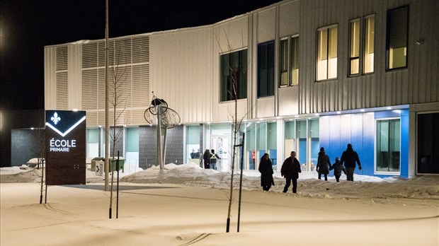 Visite de la nouvelle école primaire à Rivière-du-Loup