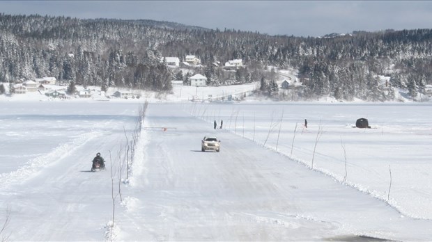 Coup de théâtre : le pont de glace du Témiscouata est ouvert