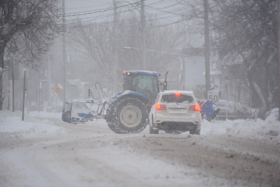 Avertissement de tempête : entre 15 et 30 cm de neige attendus au KRTB 