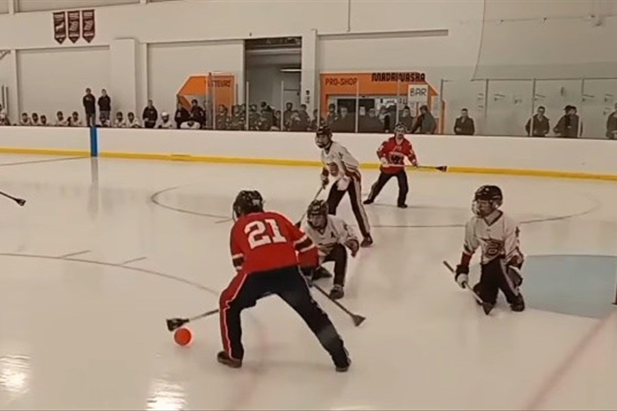 Place au Tournoi inter-provincial senior de ballon sur glace du Témiscouata