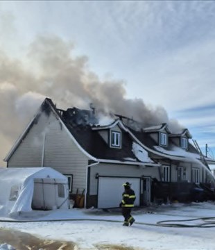 Une maison détruite par les flammes à Saint-Elzéar-de-Témiscouata